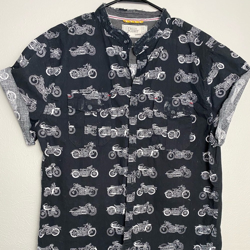 Free Planet Short Sleeve Button Down